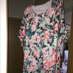 Lularoe tops. Most of them are Irma’s size med-xxl